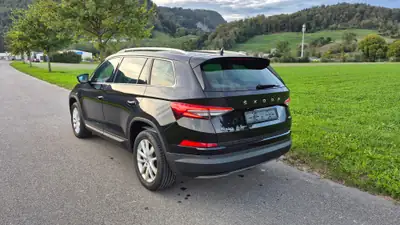 Skoda Kodiaq 2.0 TDI 4x4 — SUV 7 places robuste, diesel performant, 133 000 km — rear view
