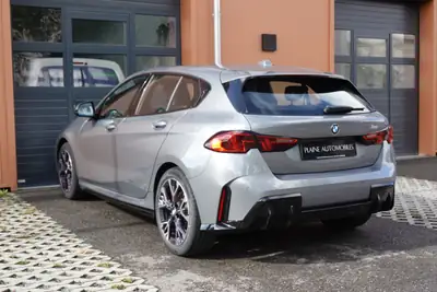 BMW 120 M Sport Pro 2026 — Berline dynamique, moteur 170 ch, garantie usine — Miniature 10