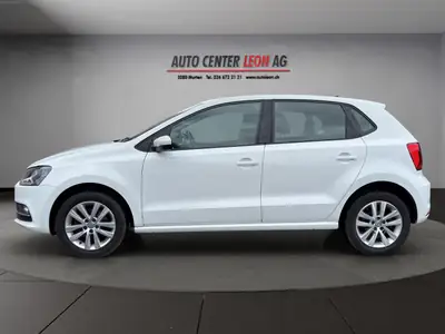 VW Polo 1.2 TSI Comfortline — Citadine fiable, climatisée et navigée — vista posteriore