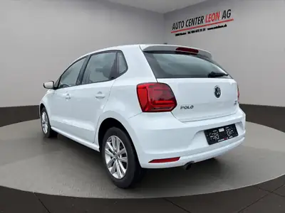 VW Polo 1.2 TSI Comfortline — Citadine fiable, climatisée et navigée — interni