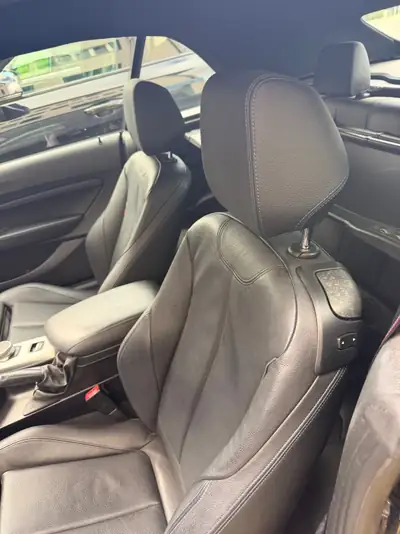 BMW M240i xDrive Cabriolet — Décapotable sportive 340 ch, sans accident — Armaturenbrett