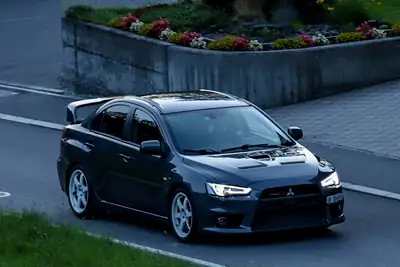 Mitsubishi Lancer Evo X GSR — 367 ch, Tuning J-Spec officiel, impeccable — Miniature 10