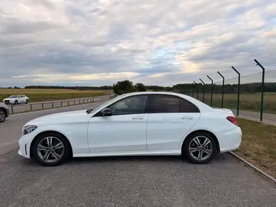 Mercedes-Benz C 220 d AMG Line — Diesel performant, entretien Mercedes, 99 650 km — détail