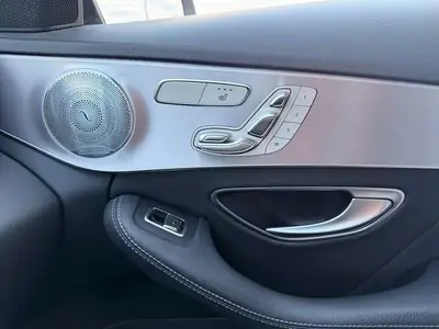 Mercedes-Benz C 220 d AMG Line — Diesel performant, entretien Mercedes, 99 650 km — Miniature 19