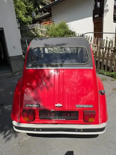 Citroën 2CV Charleston 1984 — L'icône française revisitée, kilométrage modéré — tableau de bord