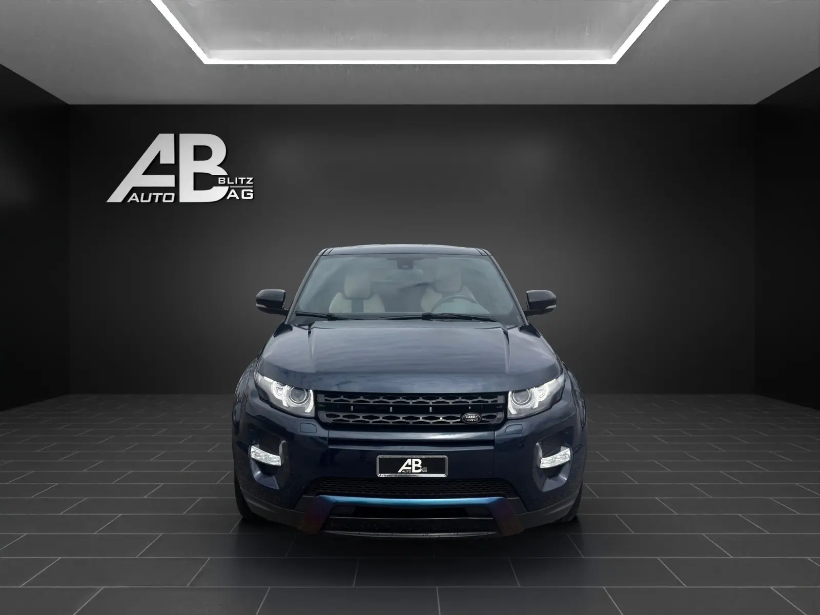 Land Rover Range Rover Evoque 2.0 Si4 — Dynamique tous terrains, 241 ch et intérieur premium