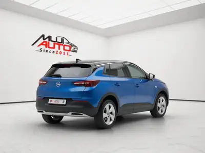 Opel Grandland X 1.2i Ultimate Automatik — SUV polyvalent, entretien économique et fiable — cruscotto