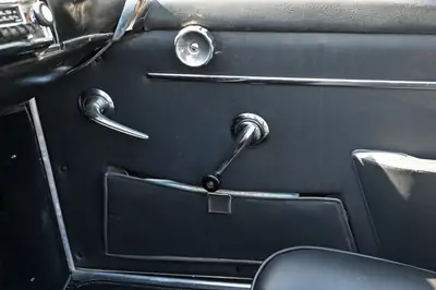 Alfa Romeo 2600 Touring Spider 1965 — Chef-d'œuvre cabriolet, véhicule de collection — Miniatur 16