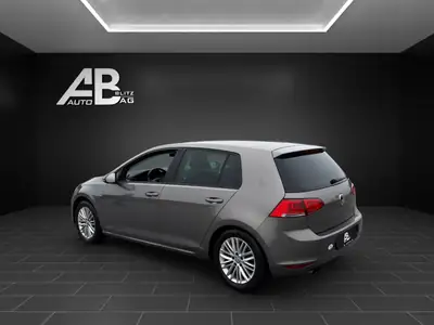 VW Golf 1.4 TSI Cup — Berline fiable, entretien complet inclus — vista posteriore
