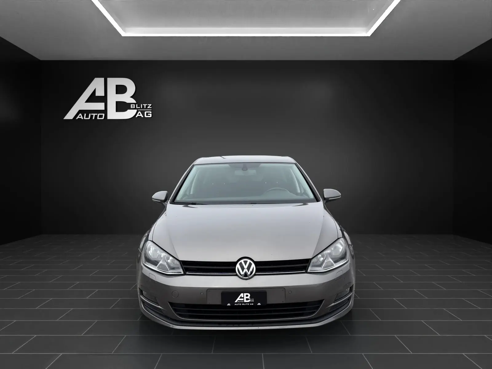VW Golf 1.4 TSI Cup — Berline fiable, entretien complet inclus