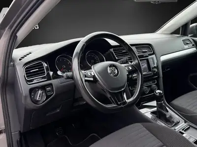 VW Golf 1.4 TSI Cup — Berline fiable, entretien complet inclus — Miniatura 8