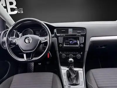 VW Golf 1.4 TSI Cup — Berline fiable, entretien complet inclus — Miniatura 11