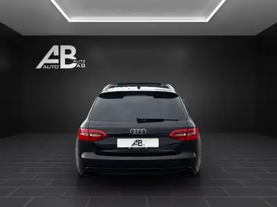 Audi RS4 Avant 4.2 FSI V8 quattro — Berline de prestige, 450 ch et contrôle MFK récent — Innenraum