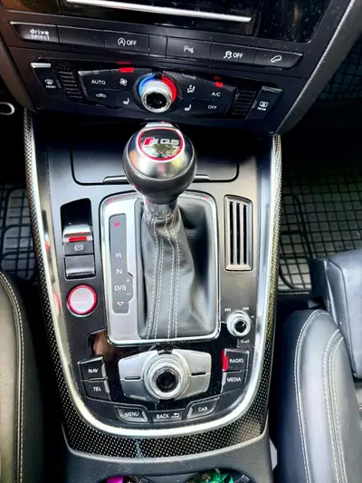 Audi SQ5 3.0 V6 Bi-TDI Quattro — SUV sportif, 313 ch, transmission automatique — détail