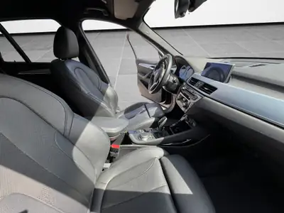 BMW X1 20d xDrive — SUV compact diesel performant, 2 jeux de pneus inclus — Miniatur 14