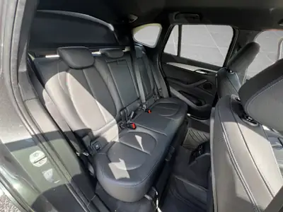 BMW X1 20d xDrive — SUV compact diesel performant, 2 jeux de pneus inclus — Miniatur 15