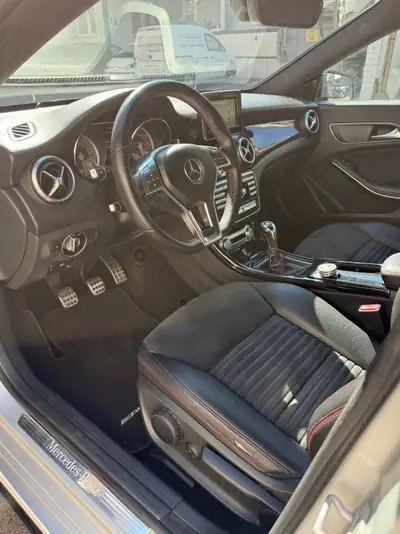 Mercedes-Benz CLA 200 — Élégance compacte et motorisation efficace, 195'000 km — détail