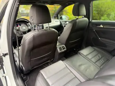VW Golf R 2.0 TSI DSG 4Motion — Performance 300 ch, 2 jeux de roues, Akrapovič — Miniature 10