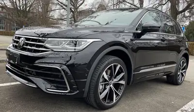 Volkswagen Tiguan PHEV R-Line — SUV hybride rechargeable 245 PS, toit panoramique, 39 800 km — dettaglio