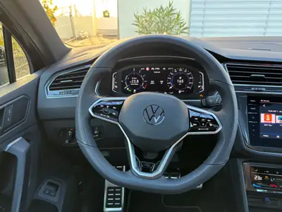 Volkswagen Tiguan PHEV R-Line — SUV hybride rechargeable 245 PS, toit panoramique, 39 800 km — Miniatura 7