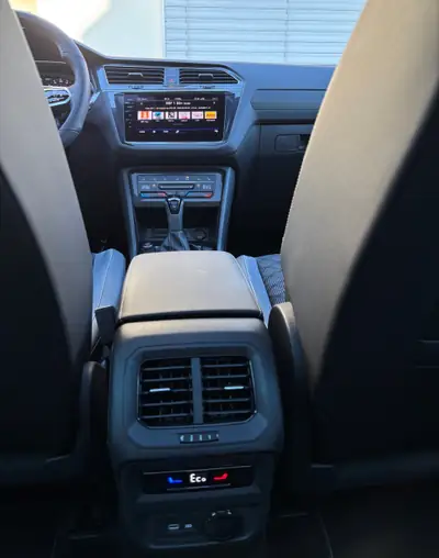 Volkswagen Tiguan PHEV R-Line — SUV hybride rechargeable 245 PS, toit panoramique, 39 800 km — Miniatura 10
