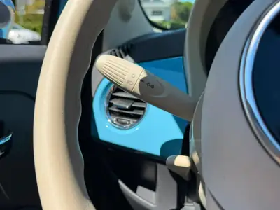 Fiat 500 1.2 Pop Dualogic — Citadine emblématique, économique et sans accident — Miniatura 13