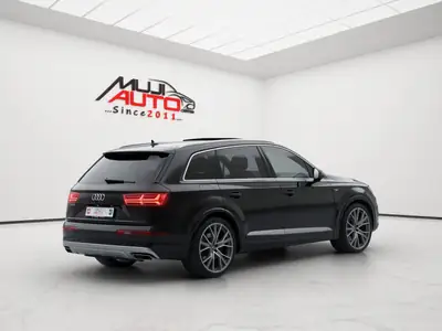 Audi Q7 50 TDI Quattro — SUV premium 7 places, motorisation puissante et équipement complet — Armaturenbrett