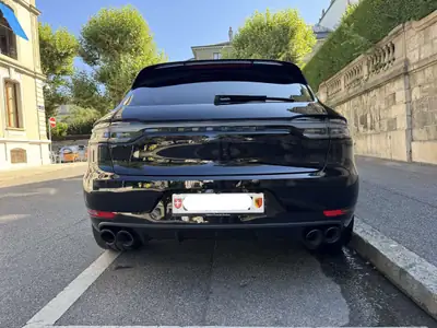 Porsche Macan 2.9 V6 Turbo — SUV haute performance avec garantie Porsche jusqu'en 2027 — tableau de bord