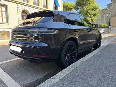Porsche Macan 2.9 V6 Turbo — SUV haute performance avec garantie Porsche jusqu'en 2027 — intérieur