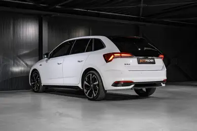 Skoda Scala 1.5 TSI Monte Carlo — Berline compacte dynamique, quasi neuve avec garantie constructeur — Miniatur 8