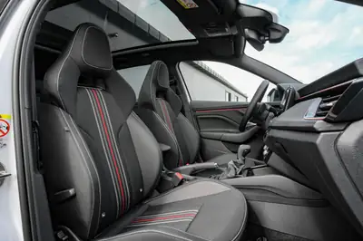 Skoda Scala 1.5 TSI Monte Carlo — Berline compacte dynamique, quasi neuve avec garantie constructeur — Miniatur 11