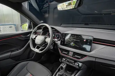 Skoda Scala 1.5 TSI Monte Carlo — Berline compacte dynamique, quasi neuve avec garantie constructeur — Miniatur 14