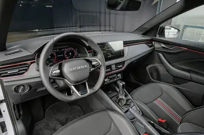 Skoda Scala 1.5 TSI Monte Carlo — Berline compacte dynamique, quasi neuve avec garantie constructeur — Miniatur 13