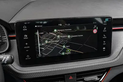 Skoda Scala 1.5 TSI Monte Carlo — Berline compacte dynamique, quasi neuve avec garantie constructeur — Miniatur 18