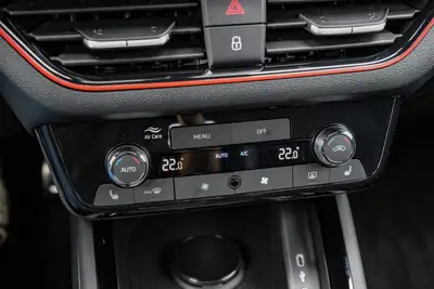 Skoda Scala 1.5 TSI Monte Carlo — Berline compacte dynamique, quasi neuve avec garantie constructeur — Miniatur 20