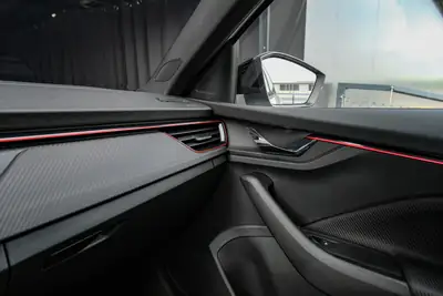 Skoda Scala 1.5 TSI Monte Carlo — Berline compacte dynamique, quasi neuve avec garantie constructeur — Miniatur 22