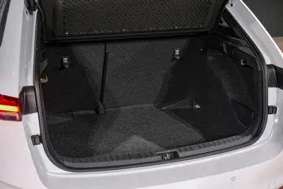 Skoda Scala 1.5 TSI Monte Carlo — Berline compacte dynamique, quasi neuve avec garantie constructeur — Miniatur 25