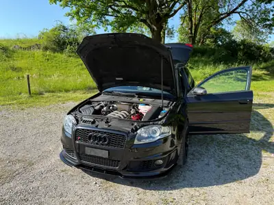 Audi RS4 4.2 V8 Quattro — Berline sportive 420 ch, motorisation légendaire — détail