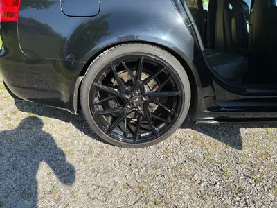 Audi RS4 4.2 V8 Quattro — Berline sportive 420 ch, motorisation légendaire — Miniature 8