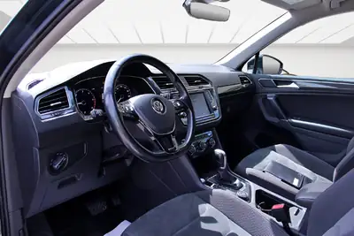 VW Tiguan 2.0 TDI 150 ch 4Motion — SUV robuste, diesel économe et tout-terrain — Miniature 9