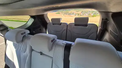 Hyundai Santa Fe 2.2 CRDI Vertex — SUV 7 places robuste, toit panoramique, garantie usine — Thumbnail 7