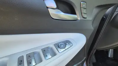 Hyundai Santa Fe 2.2 CRDI Vertex — SUV 7 places robuste, toit panoramique, garantie usine — Thumbnail 10