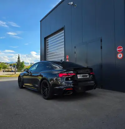 Audi RS5 Sportback 2.9 V6 TFSI — 450 ch, quattro intégral, design noir premium — arrière