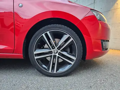 Skoda Rapid 1.2 TSI Ambition — Monospace polyvalent, 78'000 km, sans sinistre — Miniature 10