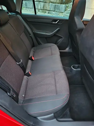 Skoda Rapid 1.2 TSI Ambition — Monospace polyvalent, 78'000 km, sans sinistre — Miniature 15