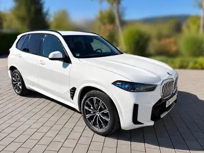 BMW X5 30d xDrive SAG — SUV premium 298 ch, faible kilométrage, garantie constructeur — exterior view
