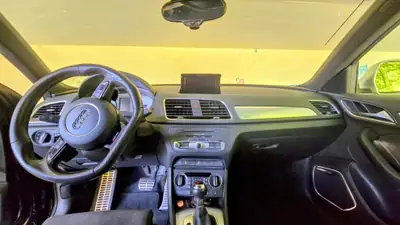 Audi RS Q3 2.5 TFSI — Performance quattro, 340 ch et faible kilométrage — Detail