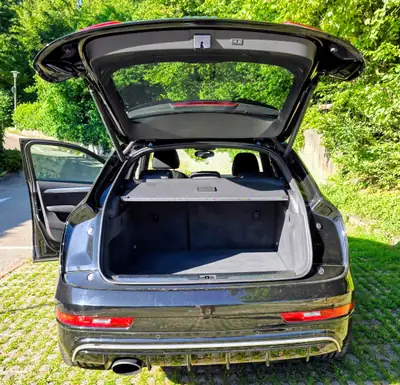 Audi RS Q3 2.5 TFSI — Performance quattro, 340 ch et faible kilométrage — Innenraum