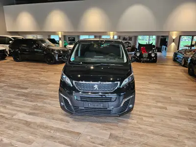 Peugeot Traveller 2.0 BlueHDi 180 ch — 8 places, spacieux et économe — Innenraum