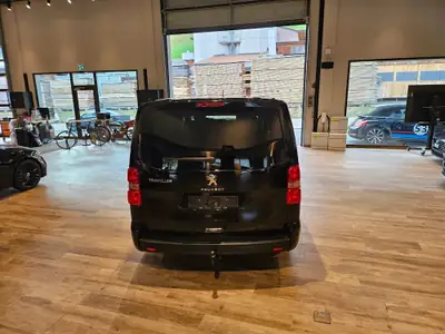 Peugeot Traveller 2.0 BlueHDi 180 ch — 8 places, spacieux et économe — Miniatur 12